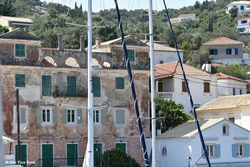 Sailing the Ionian with children. Port of Paxos