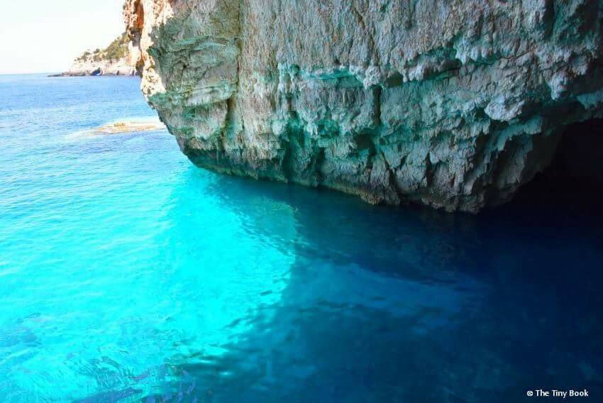 Sailing the Ionian with children: Paxos and Antipaxos. Inside the Blue Caves.