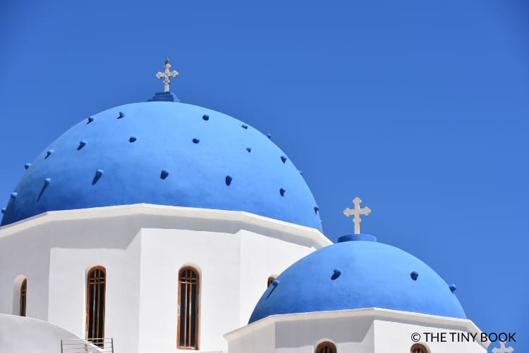 Blue domes Perissa, Santorini