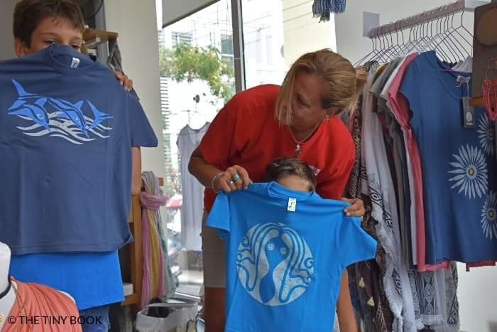 Crete or Naxos: Which Greek Island Should Be Your Next Stop? 5 crete or naxos Shopping Heraklion