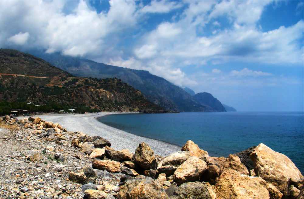 beaches in west crete