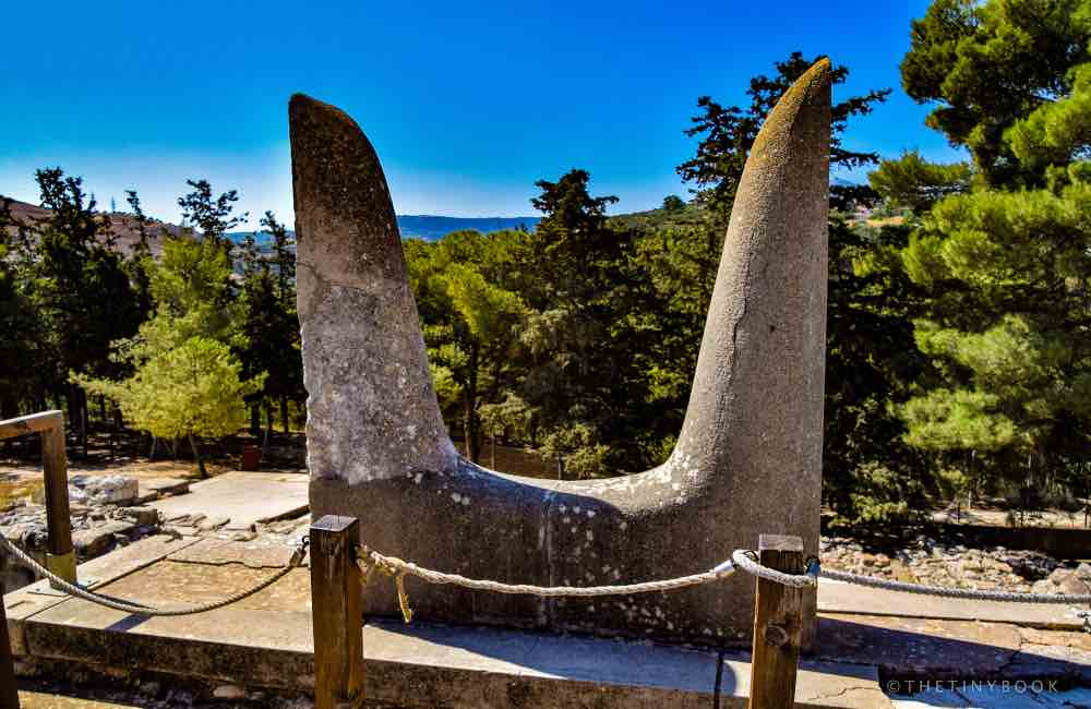 The Most Awesome Things to Do in Heraklion Town During Your Crete Vacation 6 Things to do in Heraklion Minoan Horns, Minoan Palace, Crete