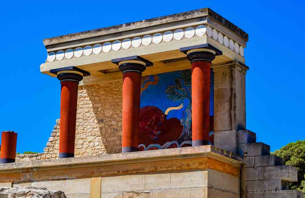 Minoan Palace, bull fresco, red columns