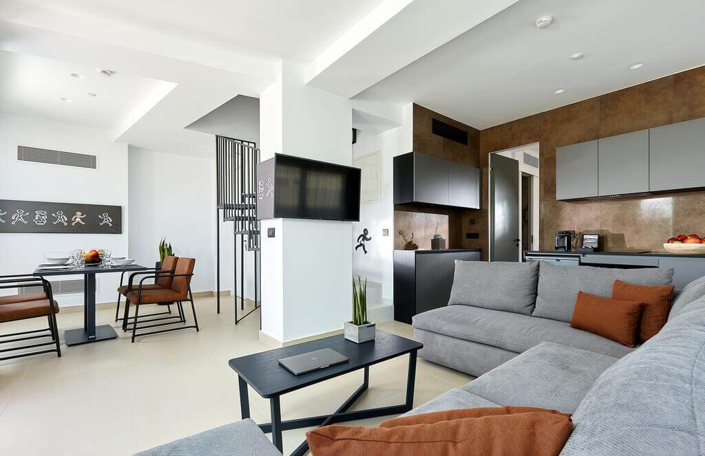 Airbnbs in Heraklion: Comfy and Convenient Vacation Homes in Crete 4 Airbnbs in Heraklion Greece - Crete - Heraklion - City Lion