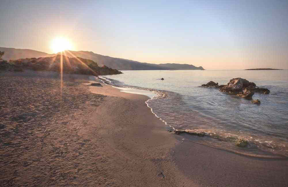 The Most Romantic Things to Do in Crete for a Perfect Escape! 10 romantic things to do in Crete romantic things to do in Crete