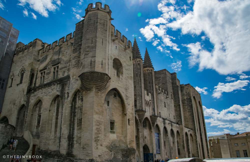 Best Things to Do in Avignon for a Magnificent Time in the South of France 22 things to do in avignon things to do in avignon