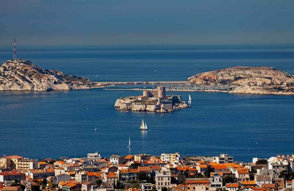 Great Things to Do in Marseille for a Fun Time in France! 37 things to do in marseille things to do in marseille