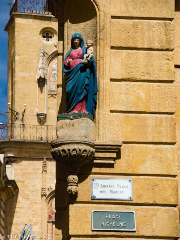 Great Things to Do in Aix en Provence, Southern France's Most Enchanting Village! 44 Things to Do in Aix en Provence Things to Do in Aix en Provence