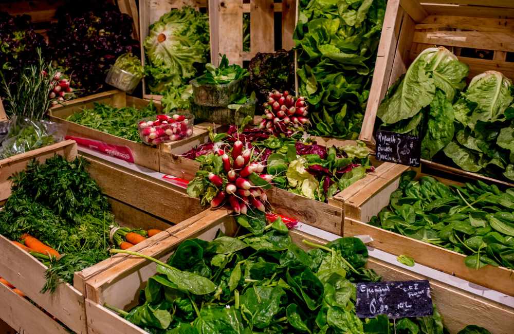 Best Street Markets in Paris for Gourmet (and Curious) Souvenir Hunting in France! 9 street markets in paris street markets in paris