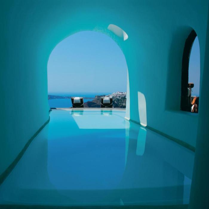 Infinity Pool Hotels in Santorini