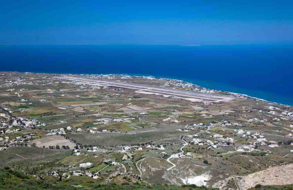 how to get from heraklion to santorini