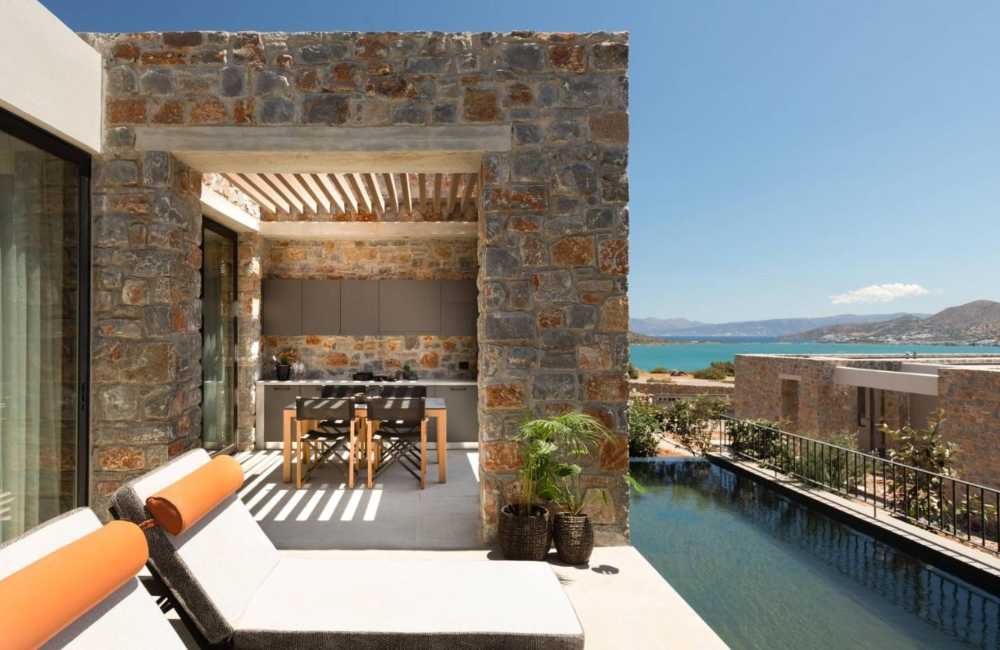 best honeymoon hotels in Crete