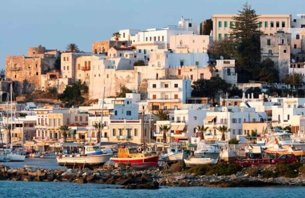 How to get from Heraklion to Naxos