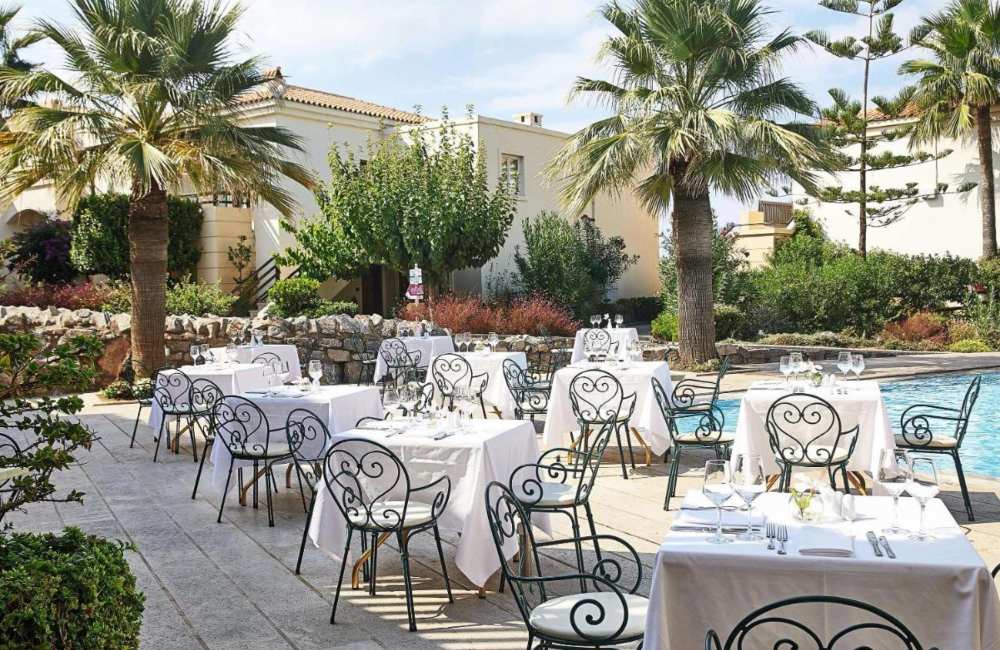 pet-friendly hotels in crete