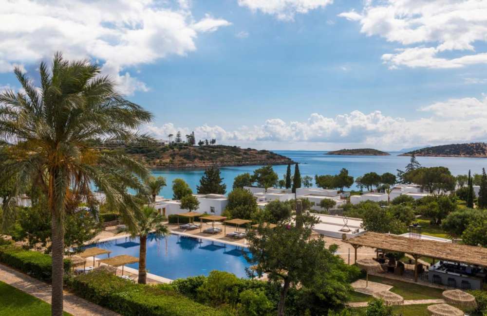 pet-friendly hotels in crete