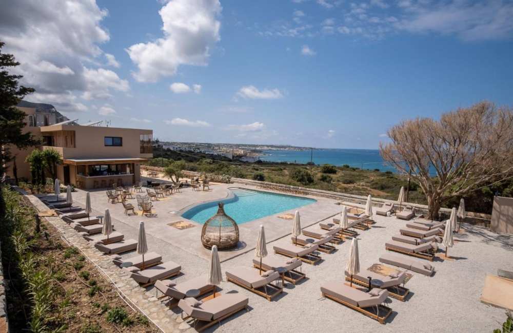 pet-friendly hotels in crete
