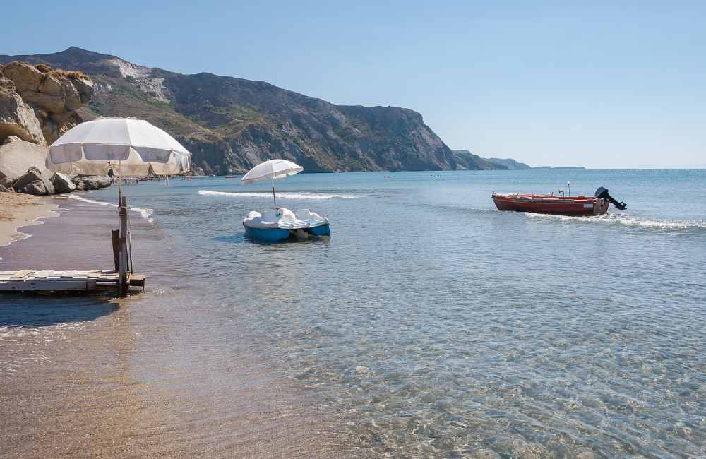 best family beaches in Greece