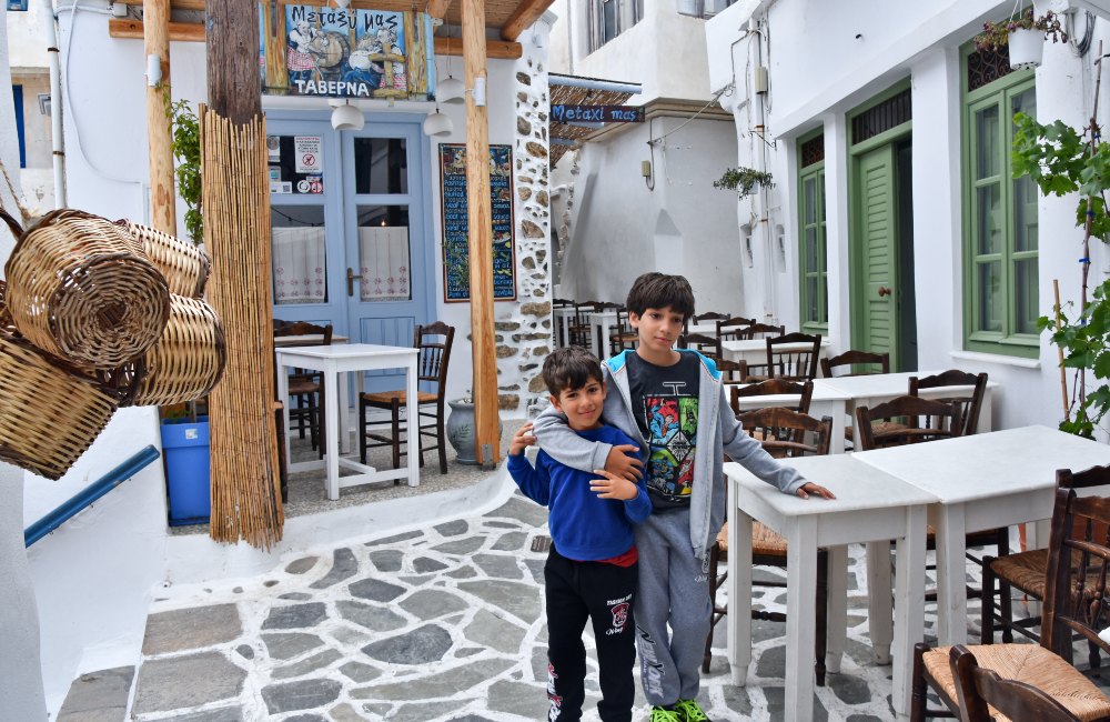 In Naxos With Kids