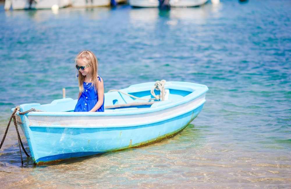 Unmissable Things to Do in Paros with Kids for a Perfect Greek Vacation! 19 things to do in Paros with kids things to do in Paros with kids