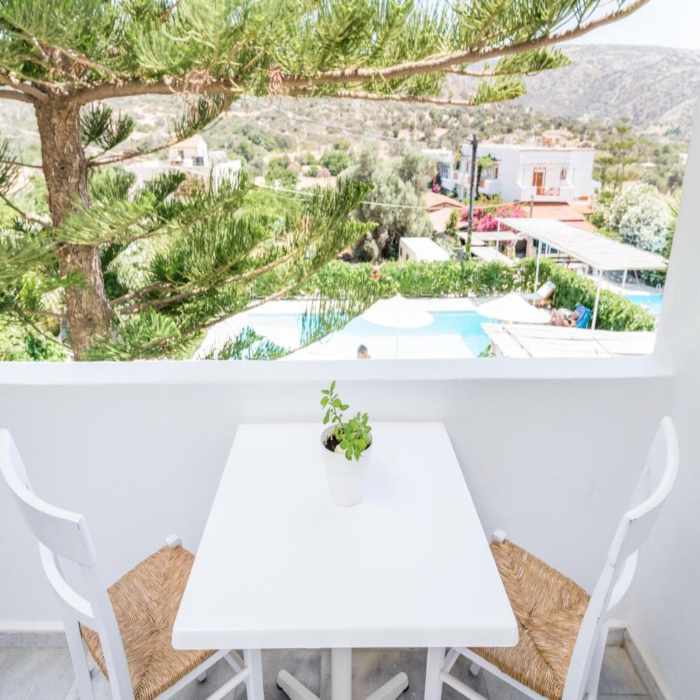 where to stay in Heraklion