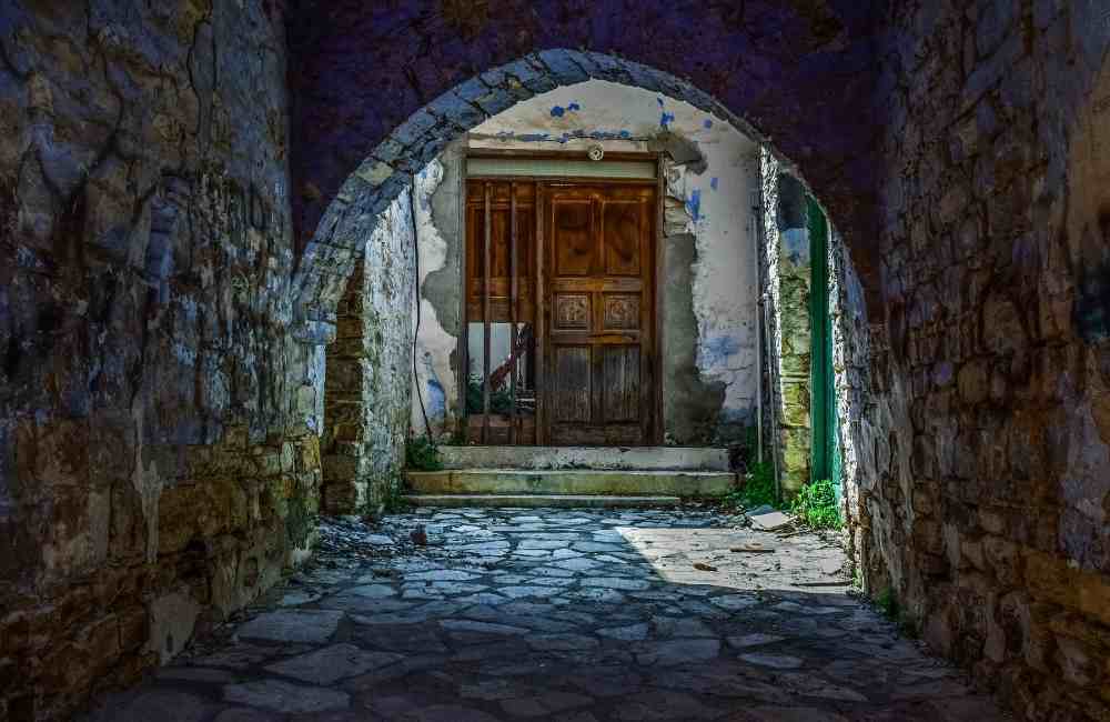 Secret Travel Tips to Cyprus That Nobody Tells You About! (+Places You Must See) 16 travel tips for Cyprus travel tips for Cyprus