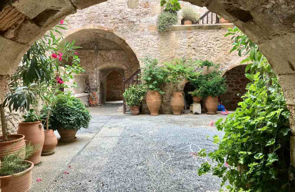 Crete for Seniors: 10 + 1 Memorable Experiences and Things to Do in Crete for the Elderly 16 Crete for Seniors Crete for Seniors