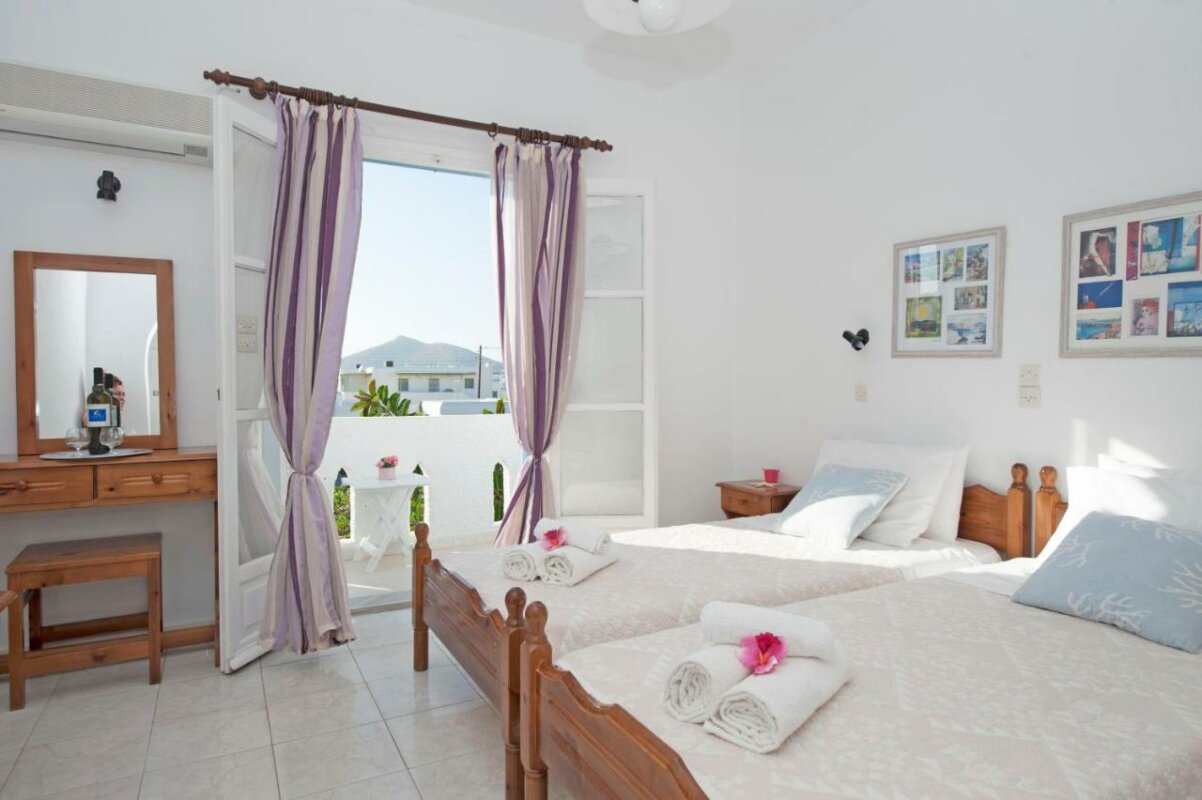 Travel the Greek Islands: How to Get to Paros the Easy Way! 6 how to get to Paros how to get to Paros