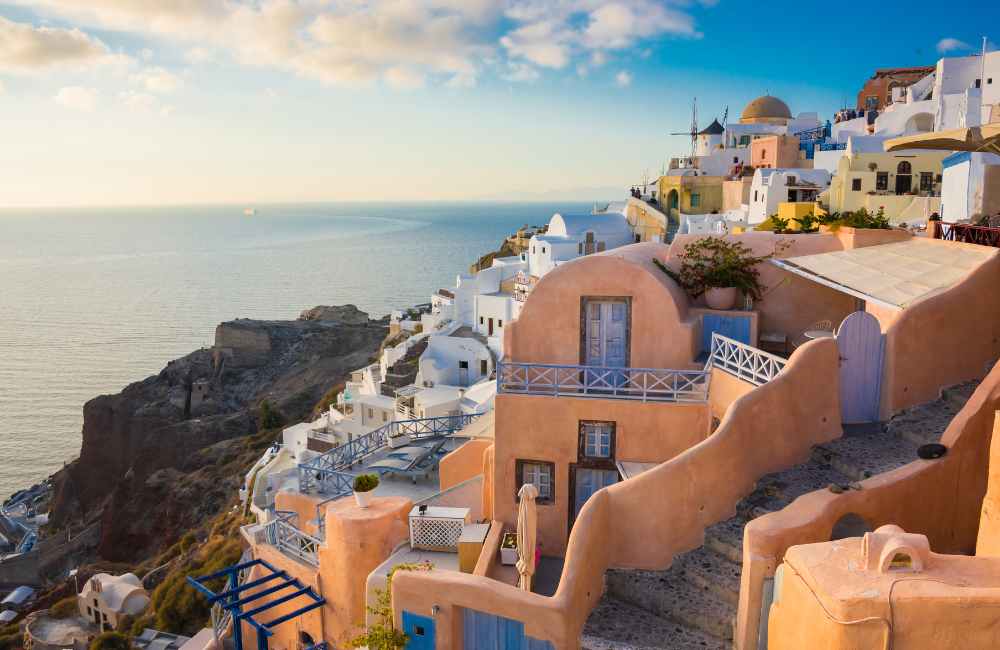 WHERE TO STAY IN SANTORINI