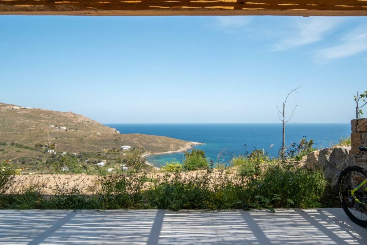 where to stay in serifos