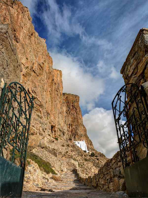 greek islands for hiking