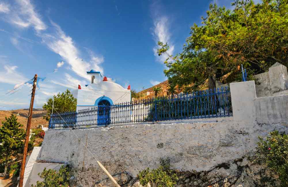 where to stay in serifos