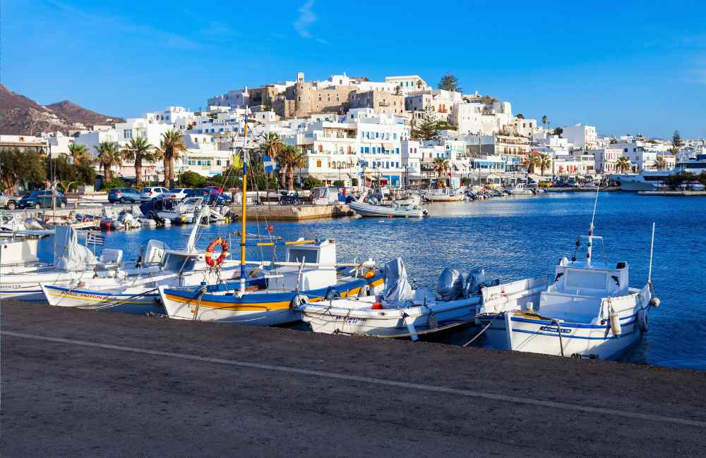 Complete Guide to Island Hopping in Greece: Explore the Idyllic Greek Islands 5 Island Hopping in Greece Greek island hopping
