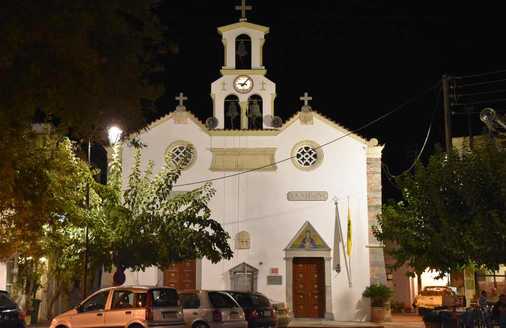 Main square in Mochos village, Crete