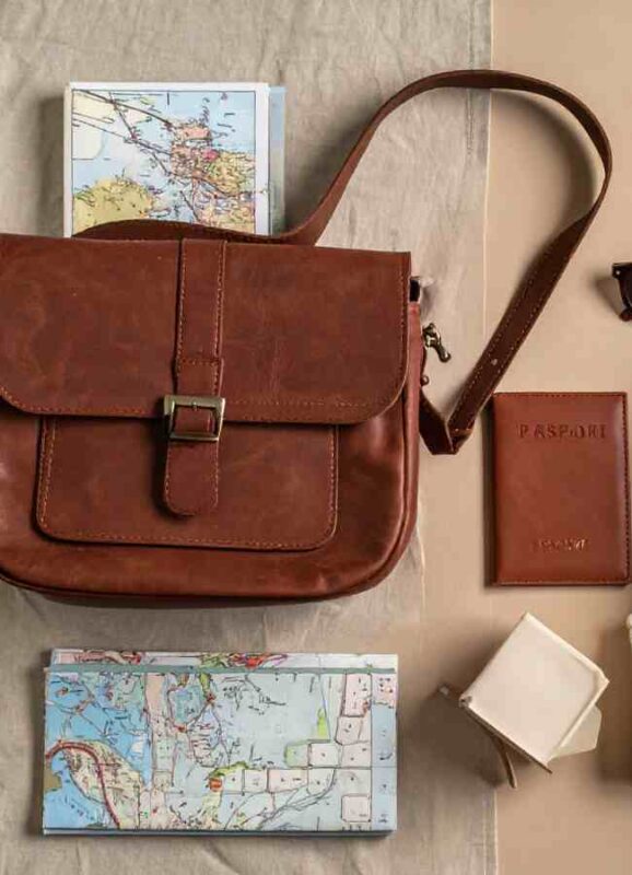 What to Pack for a Winter Getaway in Europe: Printable Guide Included! 8 winter in europe packing list winter in europe packing list