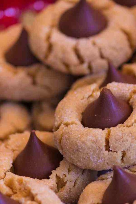 25 Easy Christmas Cookies: Recipes You'll Love to Bake! 13 christmas cookies christmas cookies