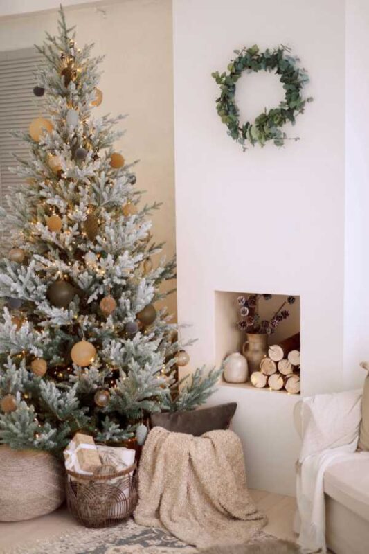 13 Natural & Rustic Christmas Decor Ideas 3 Rustic Christmas Decor Ideas Rustic Christmas Decor Ideas