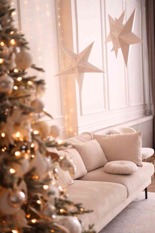 Minimalist Holiday Decor Ideas You’ll Actually Use 14 minimalist holiday decor ideas minimalist holiday decor ideas