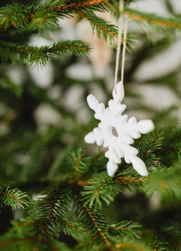 A Minimal Christmas: Beauty Without the Overwhelm 6 MINIMAL CHRISTMAS MINIMAL CHRISTMAS