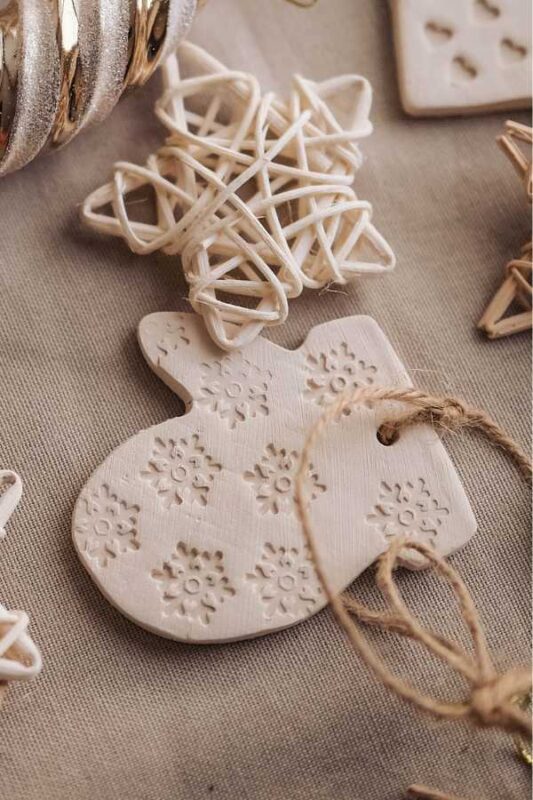 13 Natural & Rustic Christmas Decor Ideas 7 Rustic Christmas Decor Ideas Rustic Christmas Decor Ideas