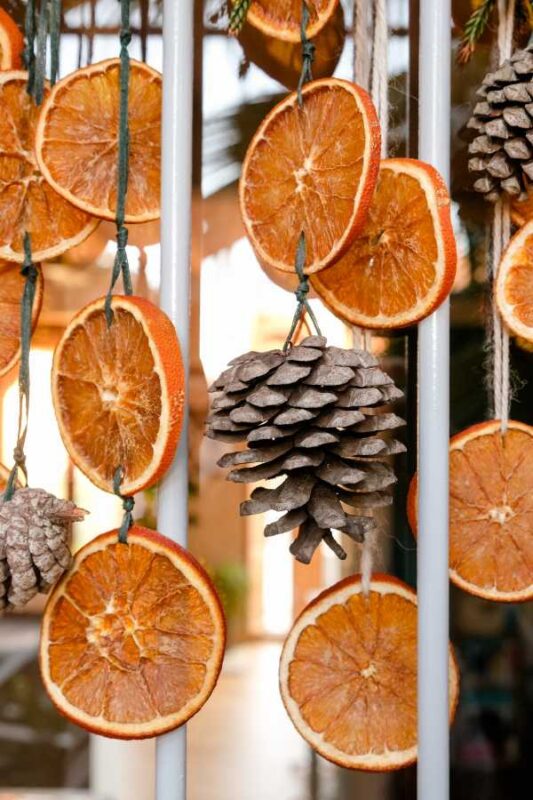 13 Natural & Rustic Christmas Decor Ideas 5 Rustic Christmas Decor Ideas Rustic Christmas Decor Ideas