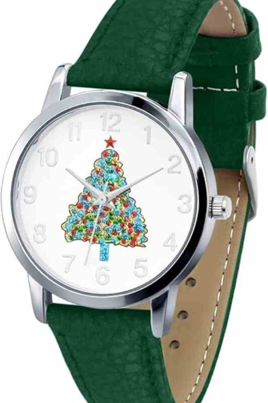 Fun & Festive Outfit Ideas: Crazy Holiday Touches for Your Christmas Look (For Every Family Member) 8 festive outfit ideas festive outfit ideas