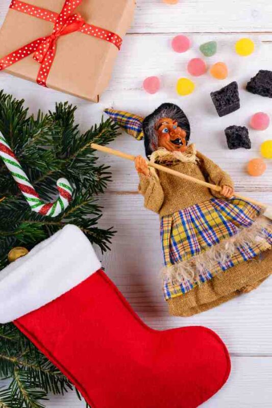 35 Magical Christmas Traditions from Around the World (That You Can Start This Year) 3 christmas traditions christmas traditions