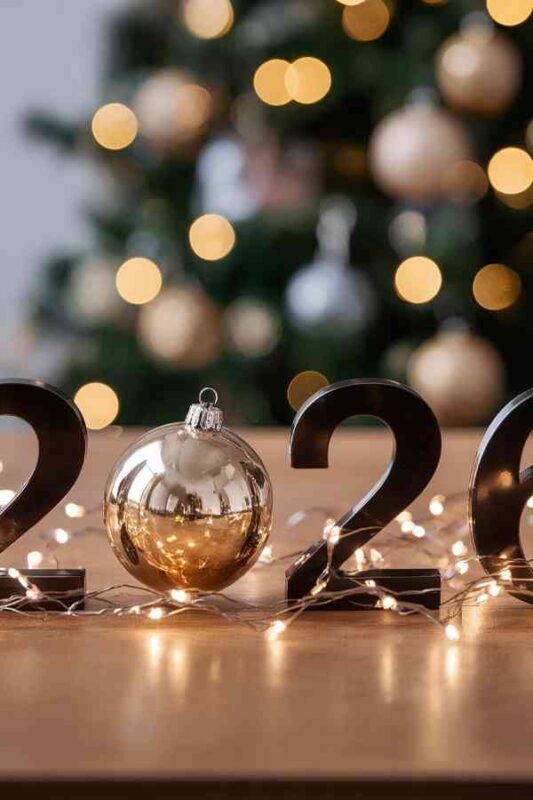 Hosting New Year’s Eve Party: Simple Ideas for a Beautiful Celebration 2 hosting new year's eve party hosting new year's eve party