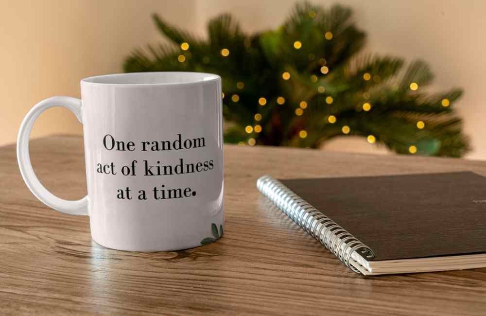 10 Small Holiday Traditions That Make a Big Impact 8 holiday traditions holiday traditions