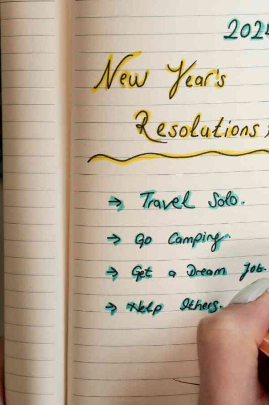 A Cozy Yet Magical New Year’s Eve at Home: Ideas for a Meaningful Celebration 11 new year's eve at home new year's eve at home