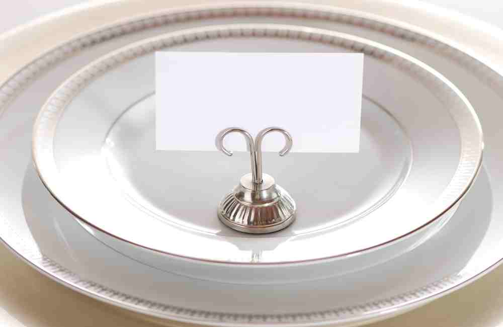 75 Place Card Messages for a Fun & Meaningful Christmas Dinner 6 place card messages place card messages