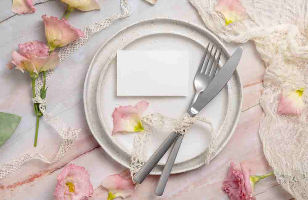 75 Place Card Messages for a Fun & Meaningful Christmas Dinner 7 place card messages place card messages