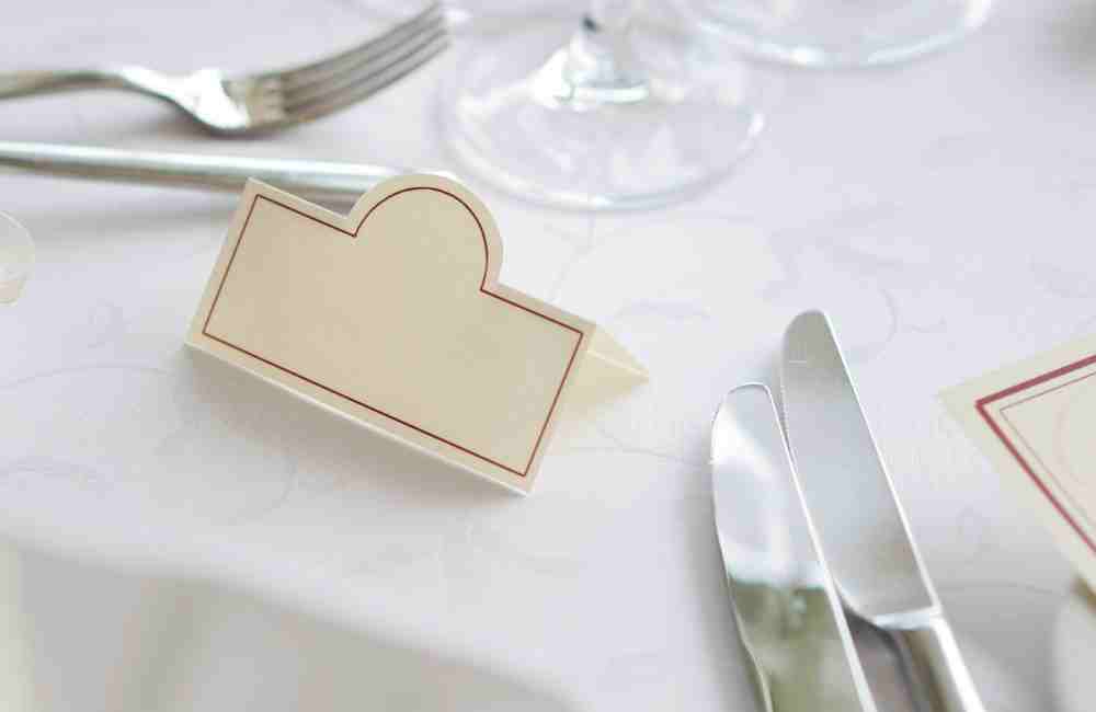 75 Place Card Messages for a Fun & Meaningful Christmas Dinner 12 place card messages place card messages