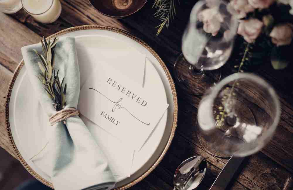 75 Place Card Messages for a Fun & Meaningful Christmas Dinner 5 place card messages place card messages