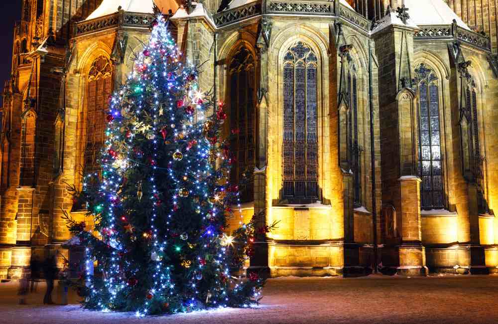 Amazing Things to Do At Christmas in Prague 6 christmas in prague christmas in prague
